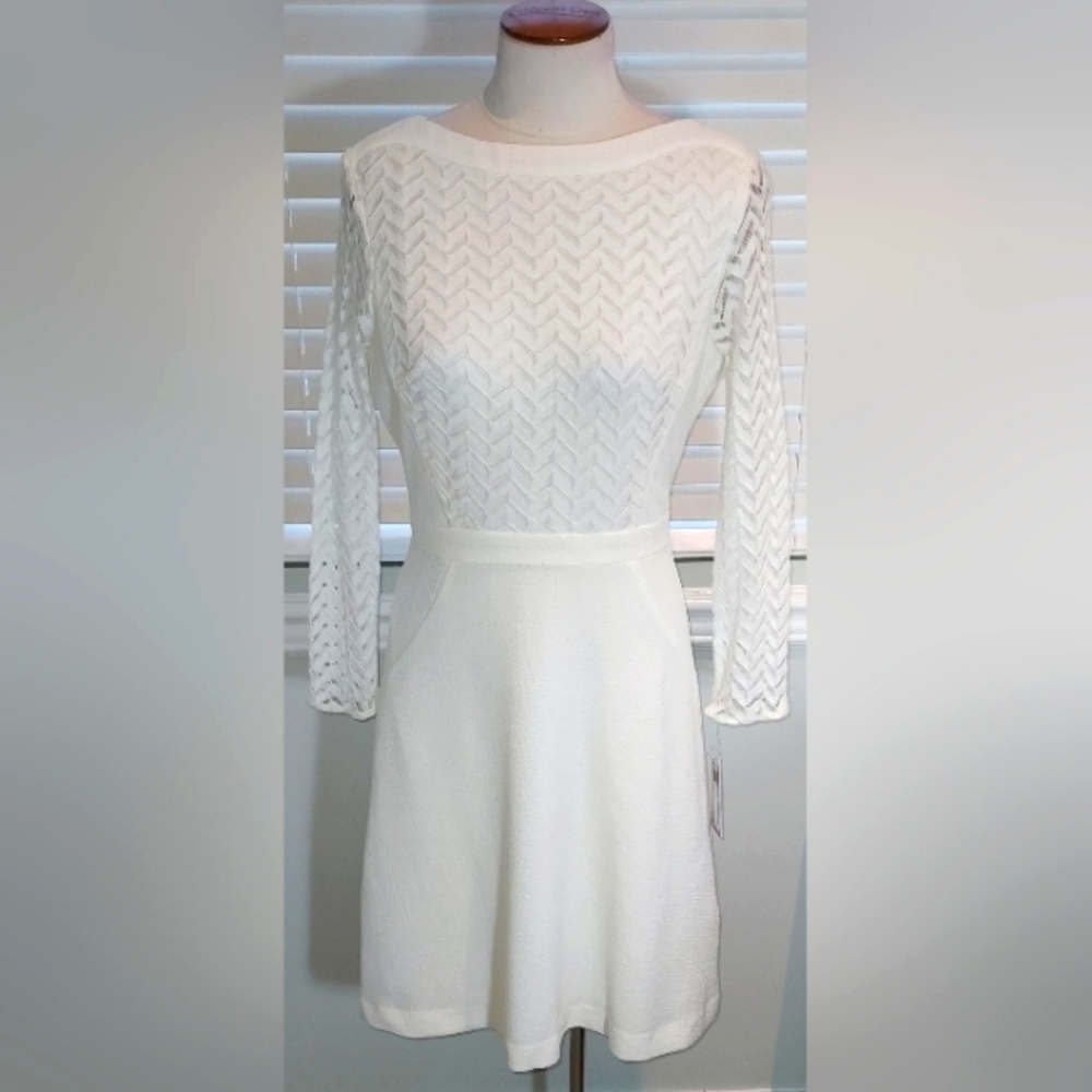 Julia Jordan Ivory Long Sleeve Fitted Beautiful Dress NWT